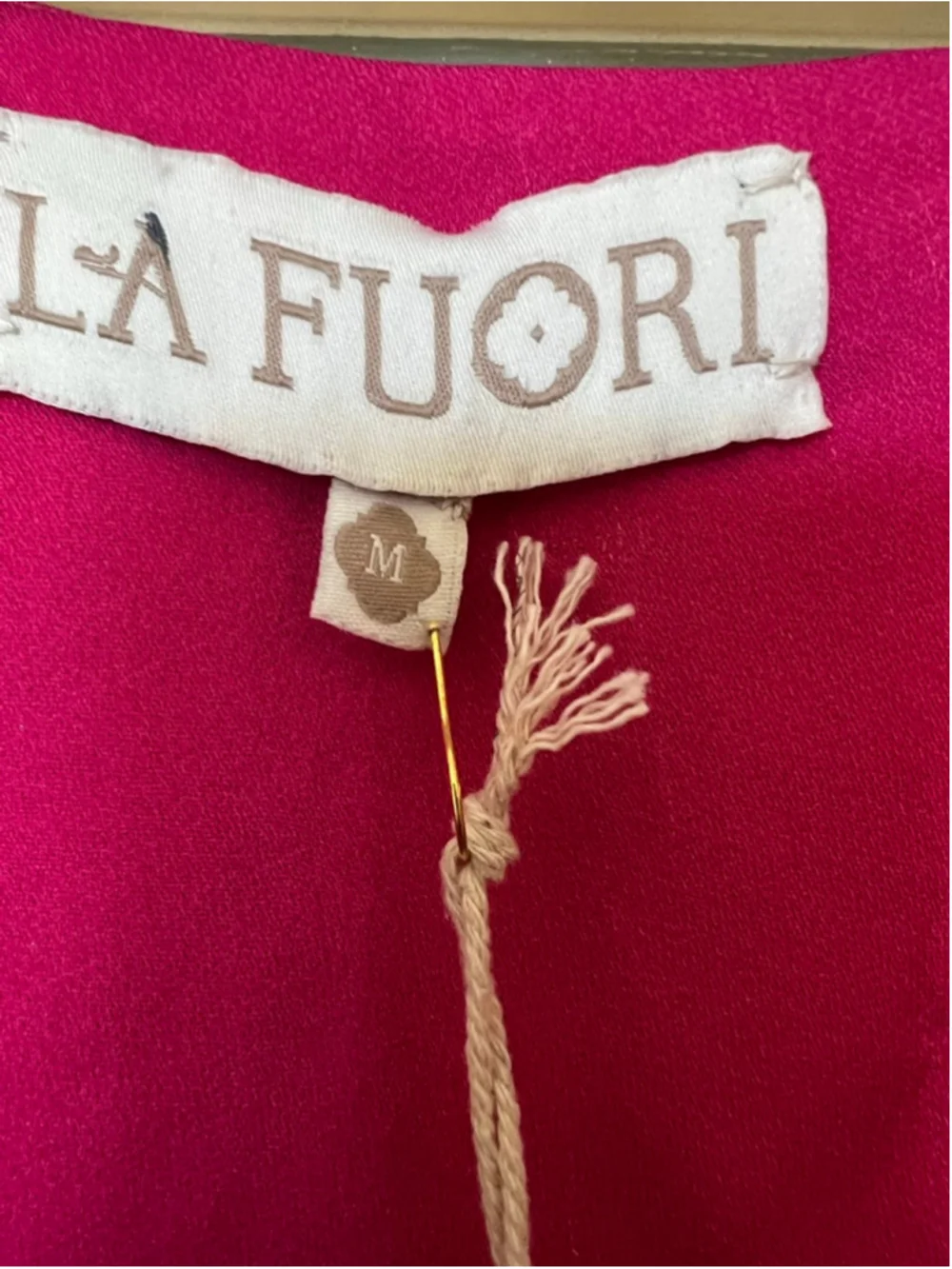 NWT LA FUORI Fuchsia Pink Floral Silk Kaftan M